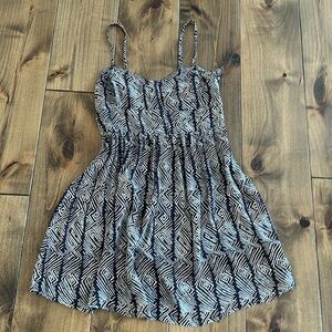 Volcom Dress with back cutout | Size Medium